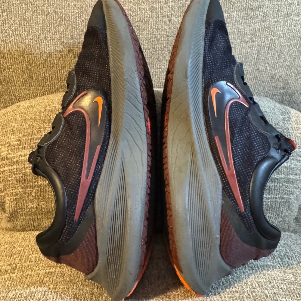 Nike Zoom Winflo 8 Shield Men’s Black/Orange Water Resistant Size 12 - Picture 4 of 13